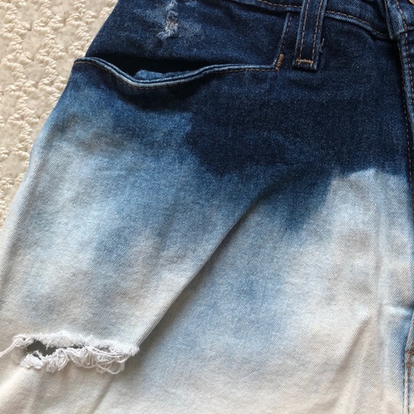 Shorts - Picture 4 of 5